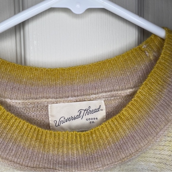 ‼️2/$10‼️ NWT Pop sleeve ombre blouse. - Picture 5 of 6